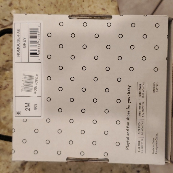 Nordstrom Gray Mouse Baby Slippers 3-6 M - Picture 7 of 7